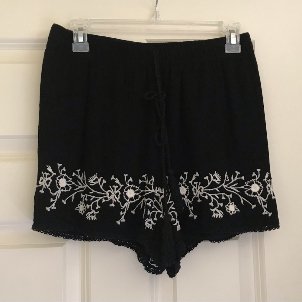 LA Hearts shorts/ black/ size s